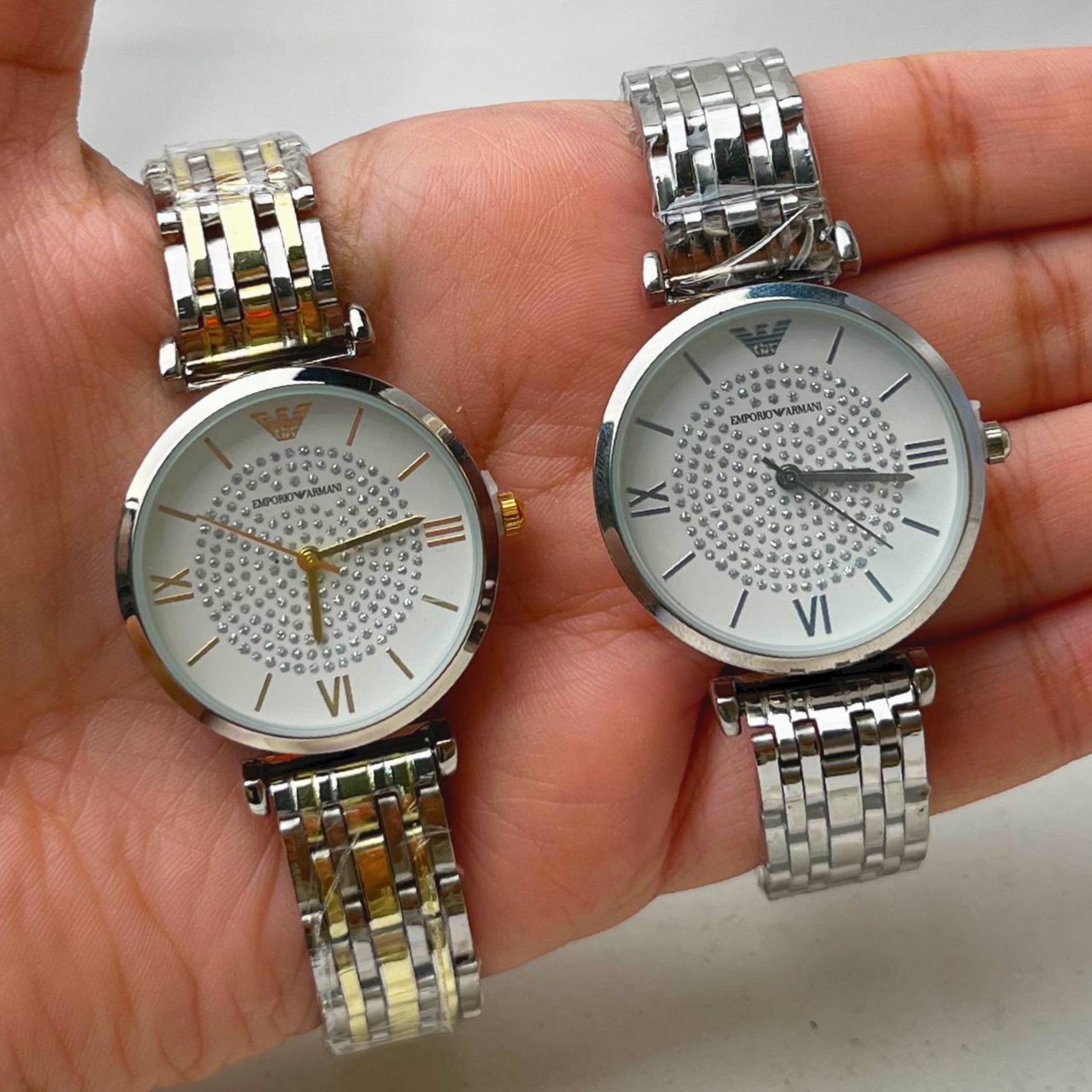 photo-output ساعت مچی عقربه ای زنانه امپریو آرمانی - تصویر 1