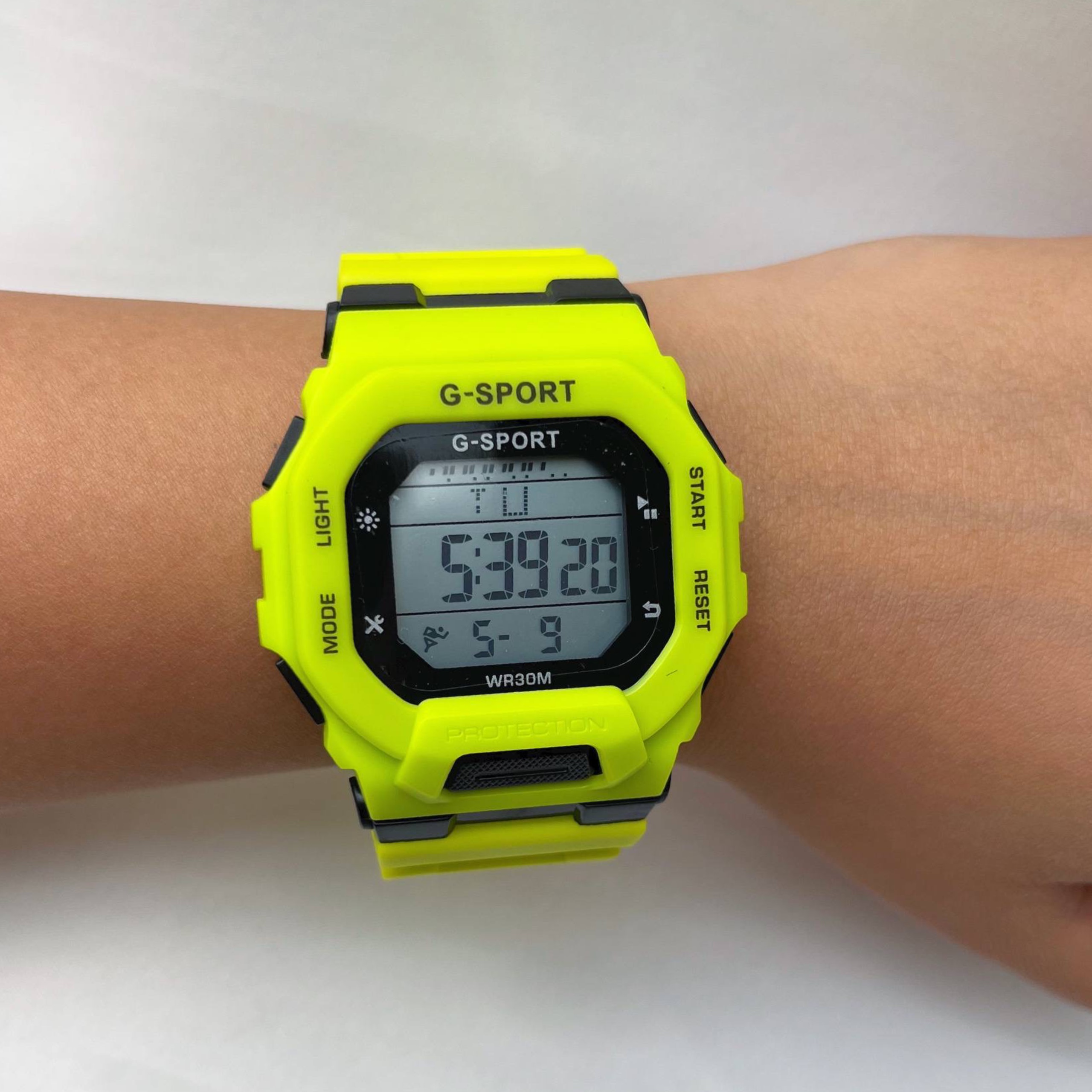 photo-output ساعت کامپیوتری طرح جیشاک2100 اسپرت - تصویر 1