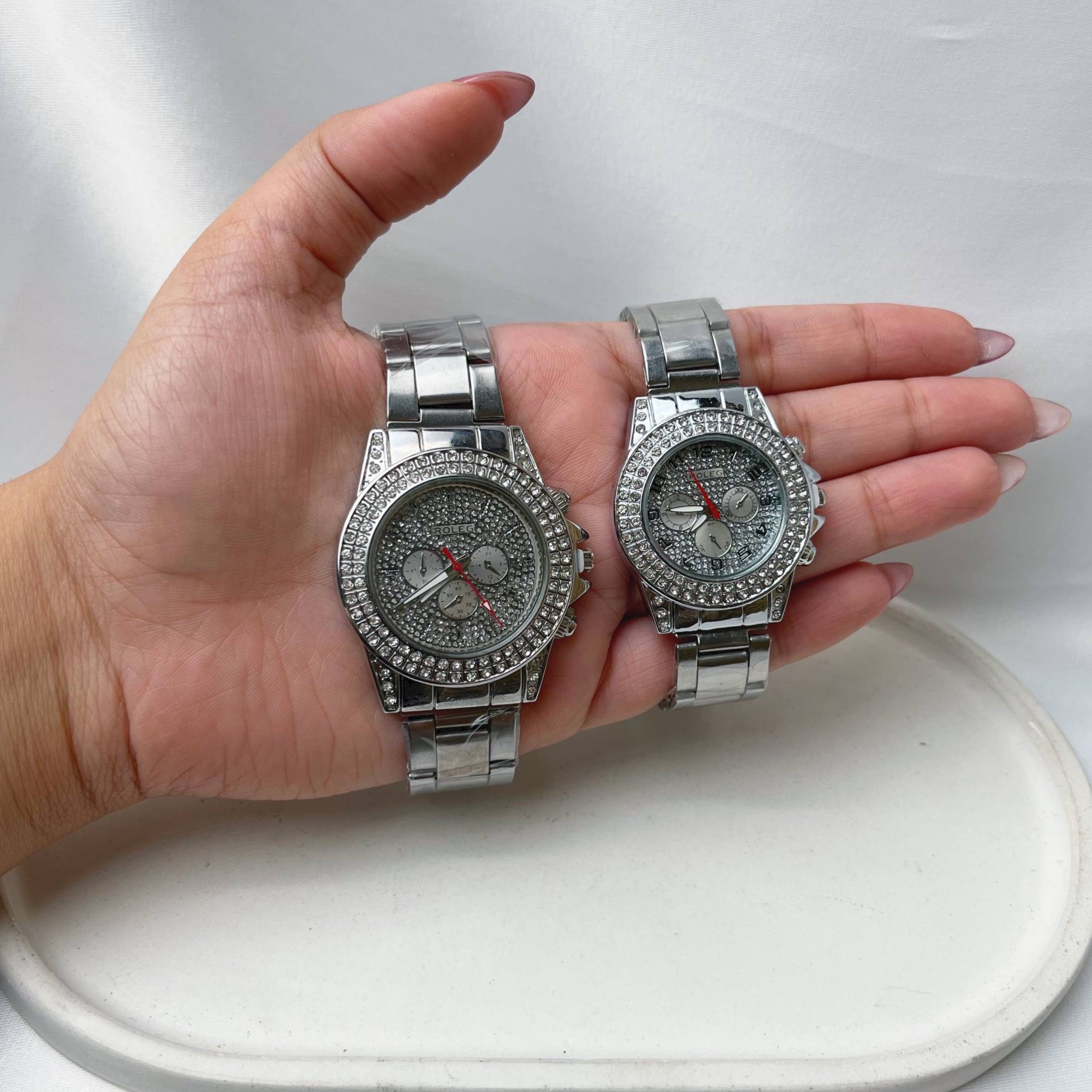 photo-output ست ساعت مچی مردانه و زنانه رولکس Rolex نگین دار - تصویر 1