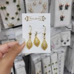 نیم ست گوشواره و پلاک گردنبند طرح پر